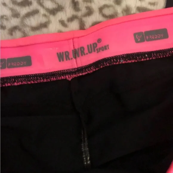 NWT New Freddy WR.UP® 7/8 in D.I.W.O.® Workout Outfit - Large Pant & Tank Top - Picture 8 of 14